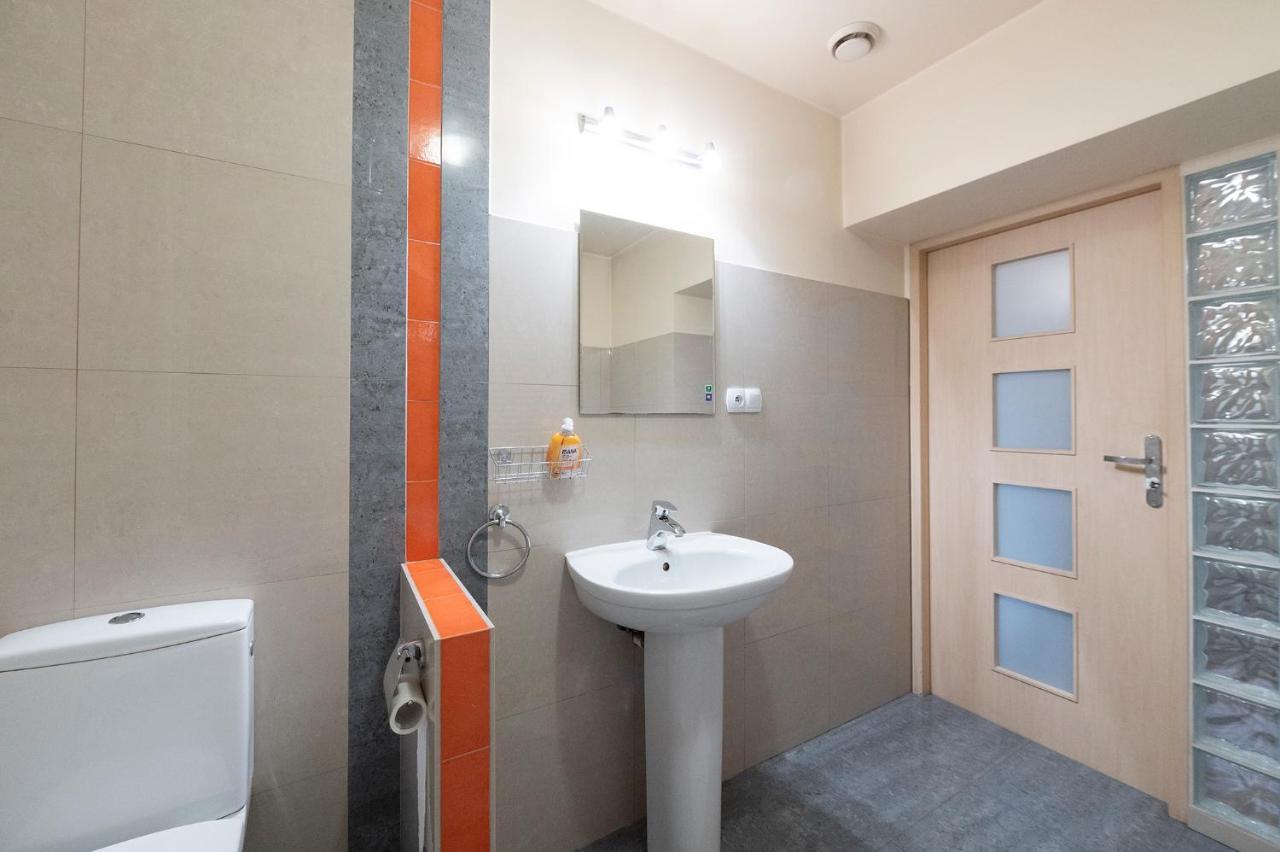 Essence Of Lodz-145M!Central-Secured-Comfy18Ppl!&Freeparking エクステリア 写真
